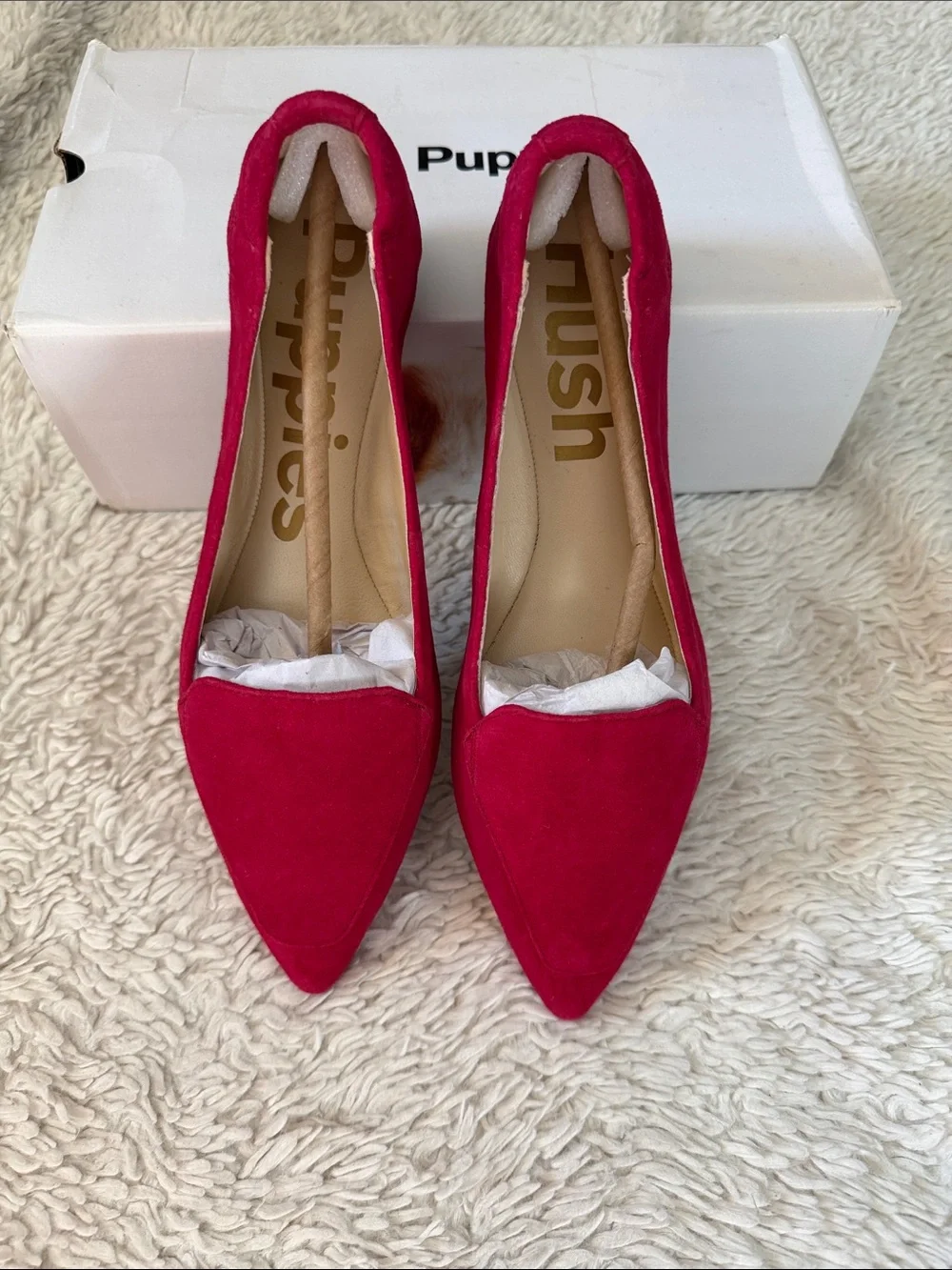 NIB Hush Puppies Hazel Pointe Dark Magenta Suede Flats HW06810-601 size 8 wide
